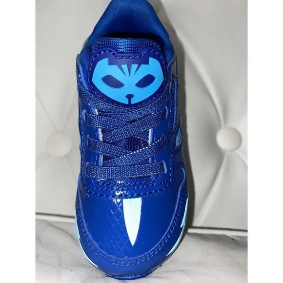 Reebok pj mask shoes Catboy size 5 - Brand New. Super Cute - Picture 3 of 11